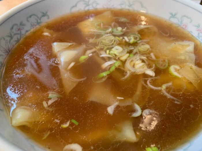 Chinese pork wonton soup （soy sauce or salt-based soup）（ワンタン（醤油・塩））