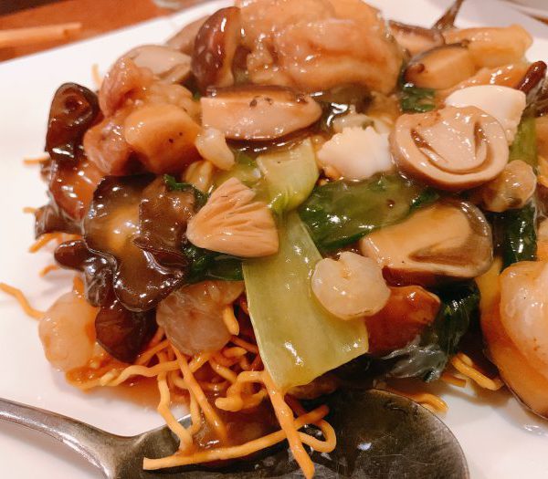 Special Cantonese-style stir-fried noodles（特製広東焼きそば）