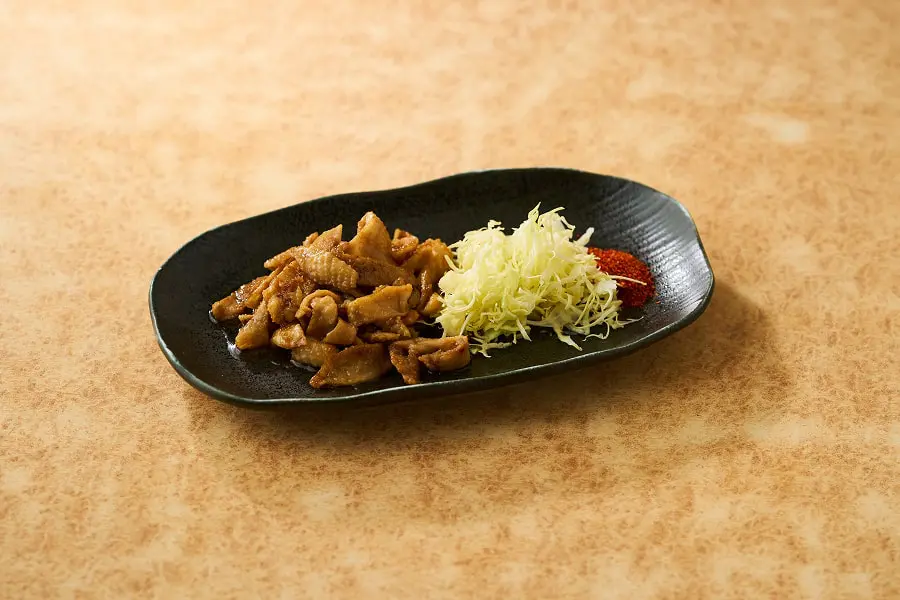 鶏皮のにんにく炒め